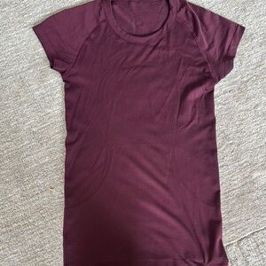 Lululemon swiftly tech top